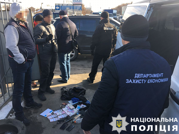 В Киеве на взятке 275 тыс. грн задержали чиновника Минэнергетики