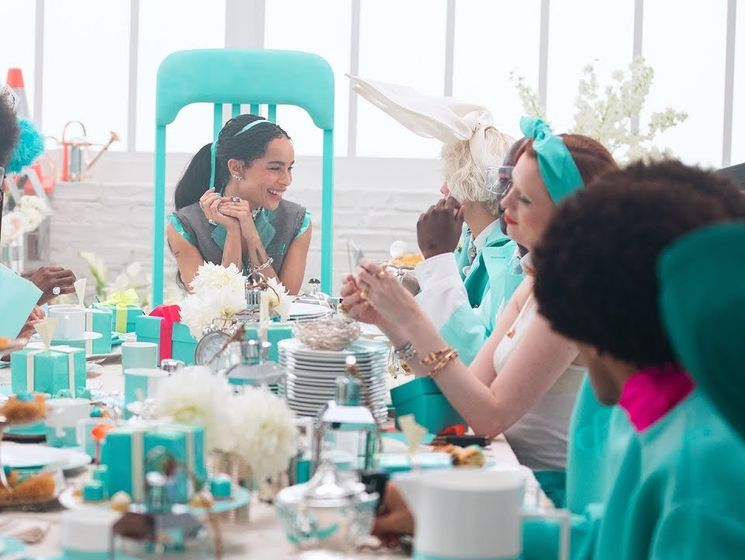 Наоми Кэмпбелл, Зои Кравиц, Мэй Маск, Карен Элсон снялись в рекламе Tiffany & Co. Видео