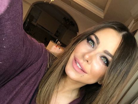 Ани Лорак с чемоданами прибыла в Киев