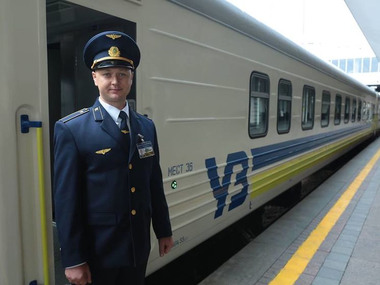 "Укрзалізниця" с 5 декабря откроет продажу билетов на дополнительные маршруты к праздникам