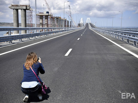 ﻿"Брудна брехня". Окупанти заперечують інформацію про просідання Кримського мосту