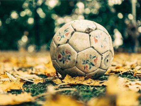 ФФУ пожизненно дисквалифицировала футболиста, игравшего в команде боевиков 