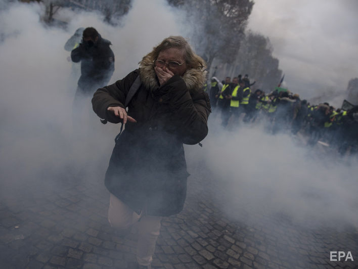 ﻿Під час протестів у Парижі постраждали дві знімальні групи журналістів російського RT