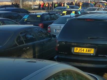 С начала суток 25 ноября в Украину не пустили более 200 авто на 