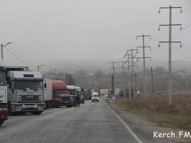 В Керченском порту ожидают очереди на погрузку 576 автомобилей