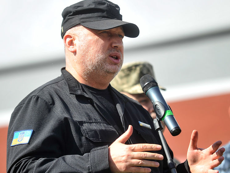 ﻿Турчинов запропонував запровадити в Україні воєнний стан на 60 днів