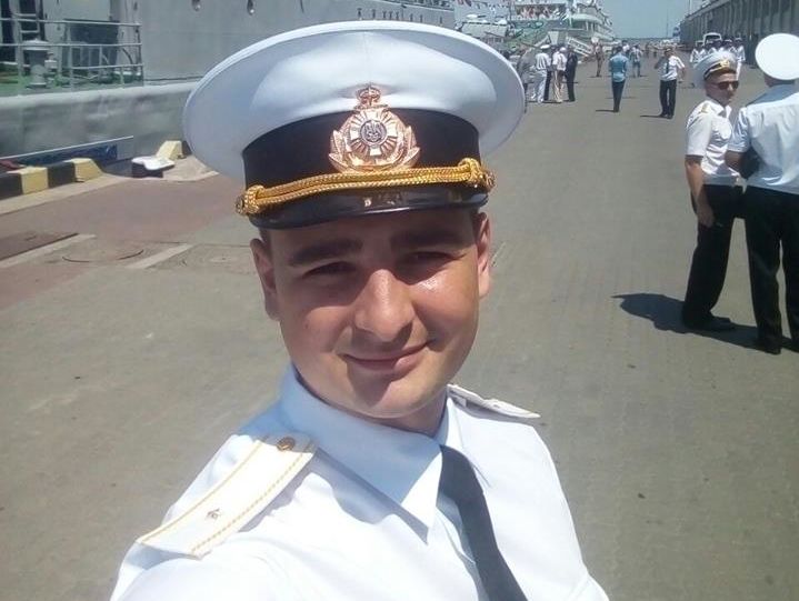 Отец раненого в Керченском проливе украинского военного: Ждем и верим, что все будет хорошо
