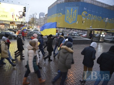 Киевские студенты провели марш в годовщину разгона Евромайдана. Фоторепортаж