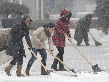 В первый день зимы в Украине ожидается снегопад