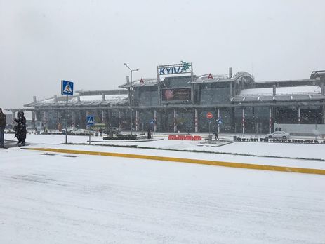 ﻿Прикордонники заявили, що протягом дня в аеропортах Києва не пропустили в Україну понад 70 громадян РФ
