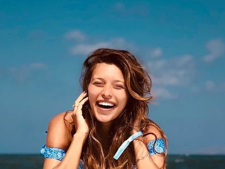 Беременная Тодоренко занимается плаванием