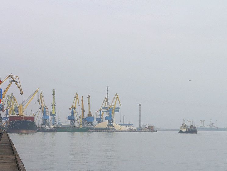 В Мариупольском порту заявили, что проход через Керченский пролив сейчас не осуществляется из-за плохих погодных условий