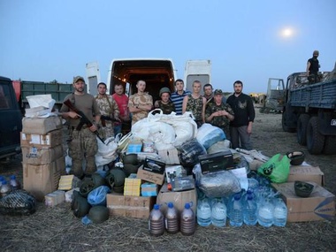 Правительство оценило помощь волонтеров украинской армии