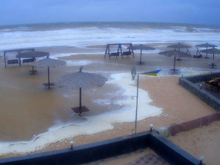 В Запорожской области из-за шторма на Азовском море затопило 40 баз отдыха – ГСЧС