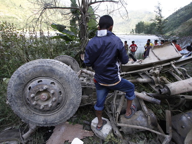 В результате ДТП в Непале погибли 17 человек, 50 ранены