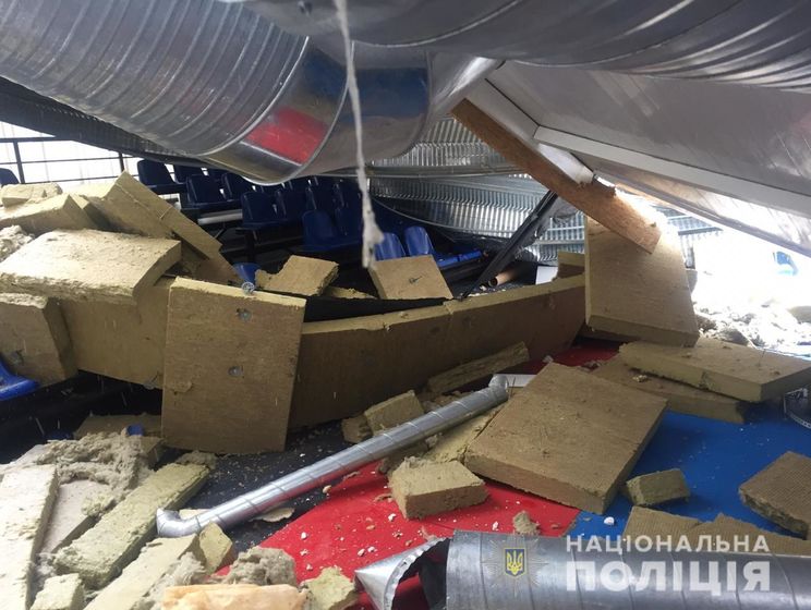 Полиция задержала трех человек, причастных к обрушению крыши спортзала школы в Вишневом