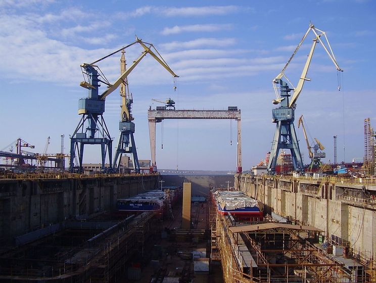 Акционер николаевского судостроительного завода "Океан" заявил, что предприятие могут продать в интересах России