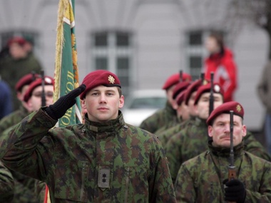 СМИ: Силы быстрого реагирования Литвы привели в состояние повышенной боевой готовности