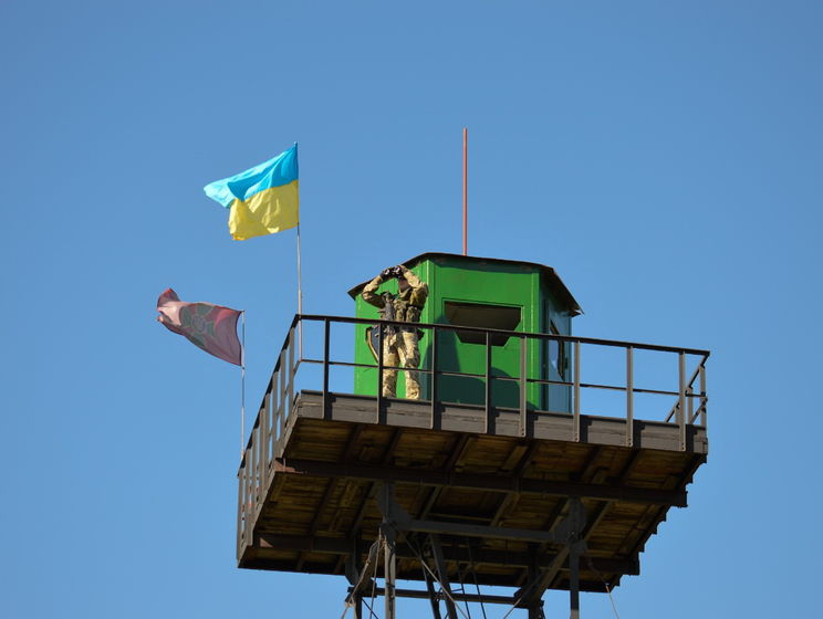 С начала введения военного положения украинские пограничники не пустили в страну около 300 россиян