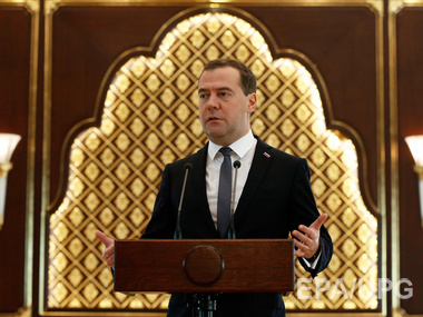 Медведев: Рубль сейчас сильно недооценен