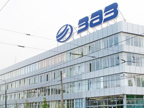 В ситуации, когда "евробляхи" узаконены, а к их владельцам власти прислушиваются внимательнее, чем к производителям, крах автомобилестроительных предприятий неизбежен, заявили на заводе