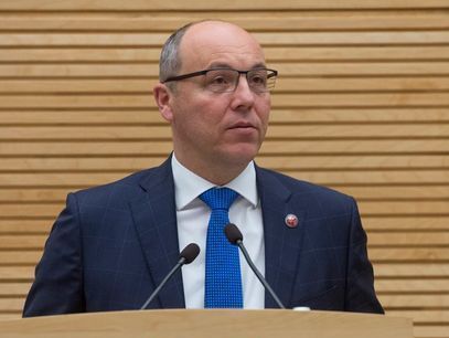 Парубий заявил, что уже невозможно провести местные выборы 23 декабря в 10 областях с военным положением