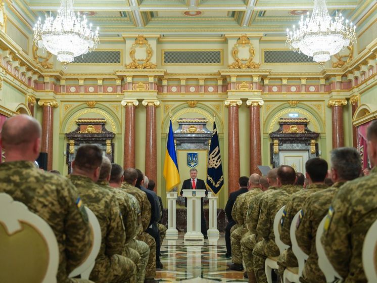 ﻿Україна витрачає більше ніж 5% ВВП на оборону і безпеку – Порошенко