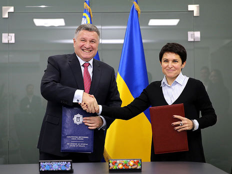 Аваков і Сліпачук підписали меморандум 5 грудня