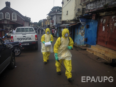 В Сьерра-Леоне отменили публичное празднование Рождества из-за вспышки Эбола