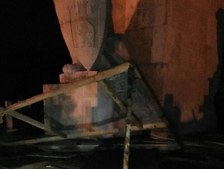 Неизвестные повредили ограждение Мемориала орлят во Львове