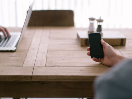 Власти Киева начали войну с незаконной рекламой с помощью блокировки телефонов