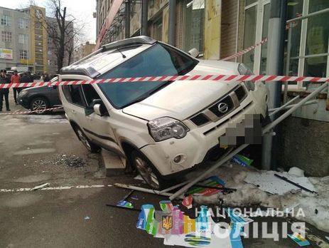 В Киеве неизвестные устроили стрельбу и украли у мужчины сумку с деньгами – полиция