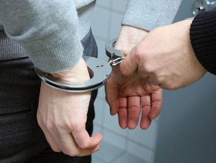 Правоохранители задержали подозреваемого в убийстве арестанта, который сбежал из киевского суда