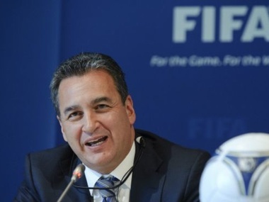 Следователь ФИФА, который оспорил правомерность получения Россией и Катаром прав на проведение ЧМ, подал в отставку