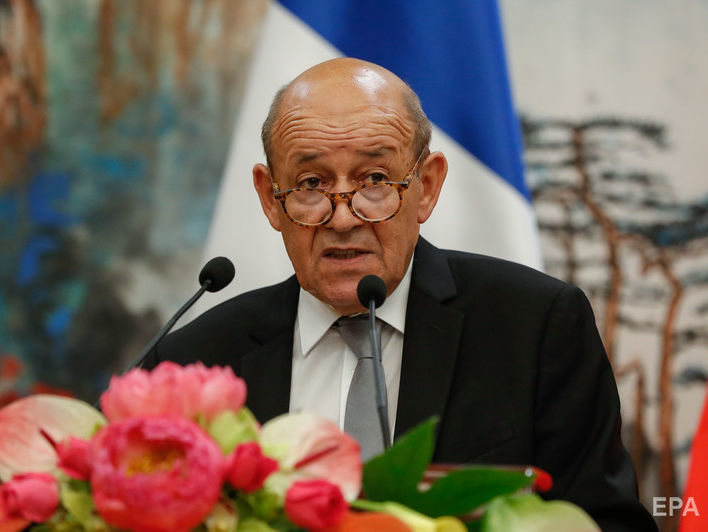 ﻿Глава МЗС Франції закликав Трампа не втручатися у внутрішні справи країни