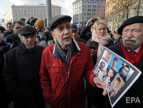 ﻿Правозахисник Пономарьов попросив російських тюремників відпустити його на похорон Алексєєвої