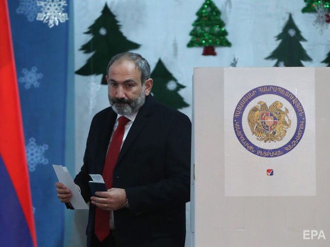 ﻿За попередніми даними, у Вірменії на виборах до парламенту лідирує блок Нікола Пашиняна