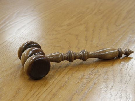 Подозреваемого в госизмене судью Чернобука восстановили в должности