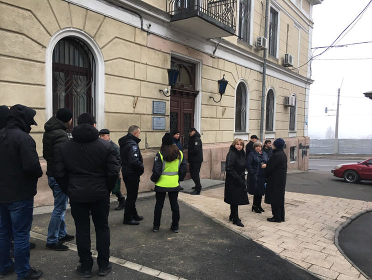 В полиции сообщили, что захвата Одесского национального медуниверситета не было