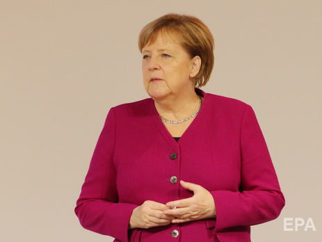 Меркель призвала Путина освободить украинских моряков