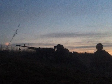 Штаб АТО: Террористы целый день провоцировали украинских военных артиллерией и гранатометами