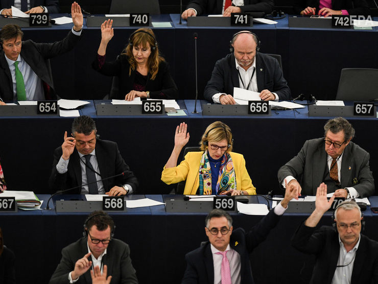 ﻿Європарламент ухвалив резолюцію, яка схвалює приєднання Румунії та Болгарії до Шенгену