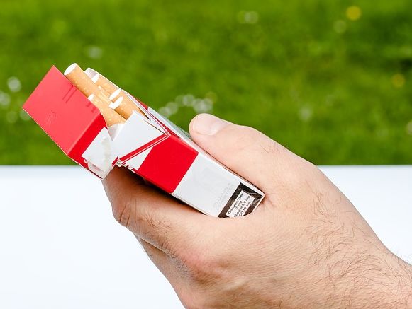 ﻿Заборона на викладання сигарет на вітринах у ЄС не спрацювала – ЗМІ
