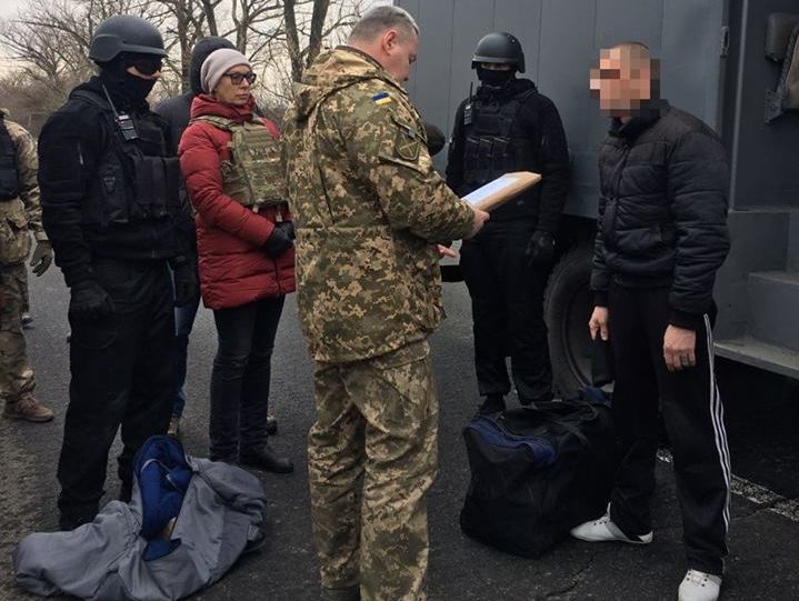 ﻿Представники ОРДО передали українській стороні 13 засуджених, які відбували покарання у тюрмах на непідконтрольній частині Донбасу – Денісова