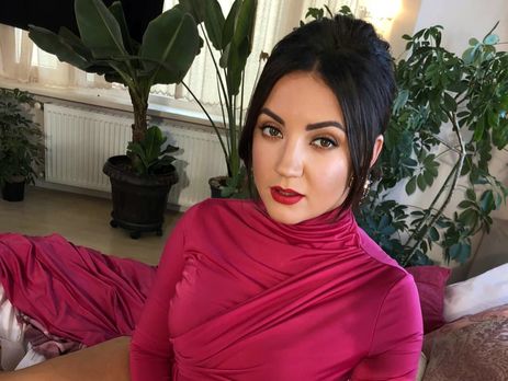 Цибульская в прозрачном платье станцевала тверк