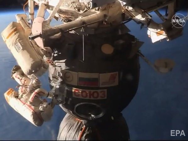 Чтобы ликвидировать течь в МКС, космонавты использовали марлевый тампон, пропитанный герметиком