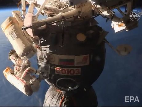 ﻿Щоб ліквідувати протікання у МКС, космонавти використали марлевий тампон, просочений герметиком