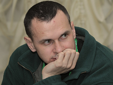 Сенцову продлили срок содержания под стражей до 11 апреля