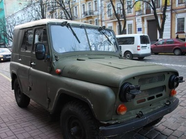Спикер АТО Лысенко: Контрразведчики СБУ получили от волонтеров военный УАЗ