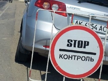 Между Крымом и материковой Украиной возобновлено автомобильное сообщение